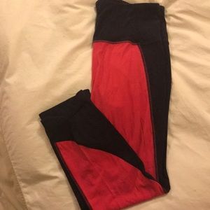 Athleta color block salutation Capri